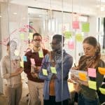 Equipe en atelier design thinking