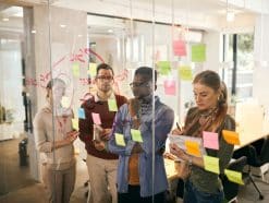 Equipe en atelier design thinking