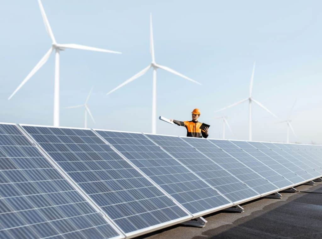 Installations solaires et éoliennes
