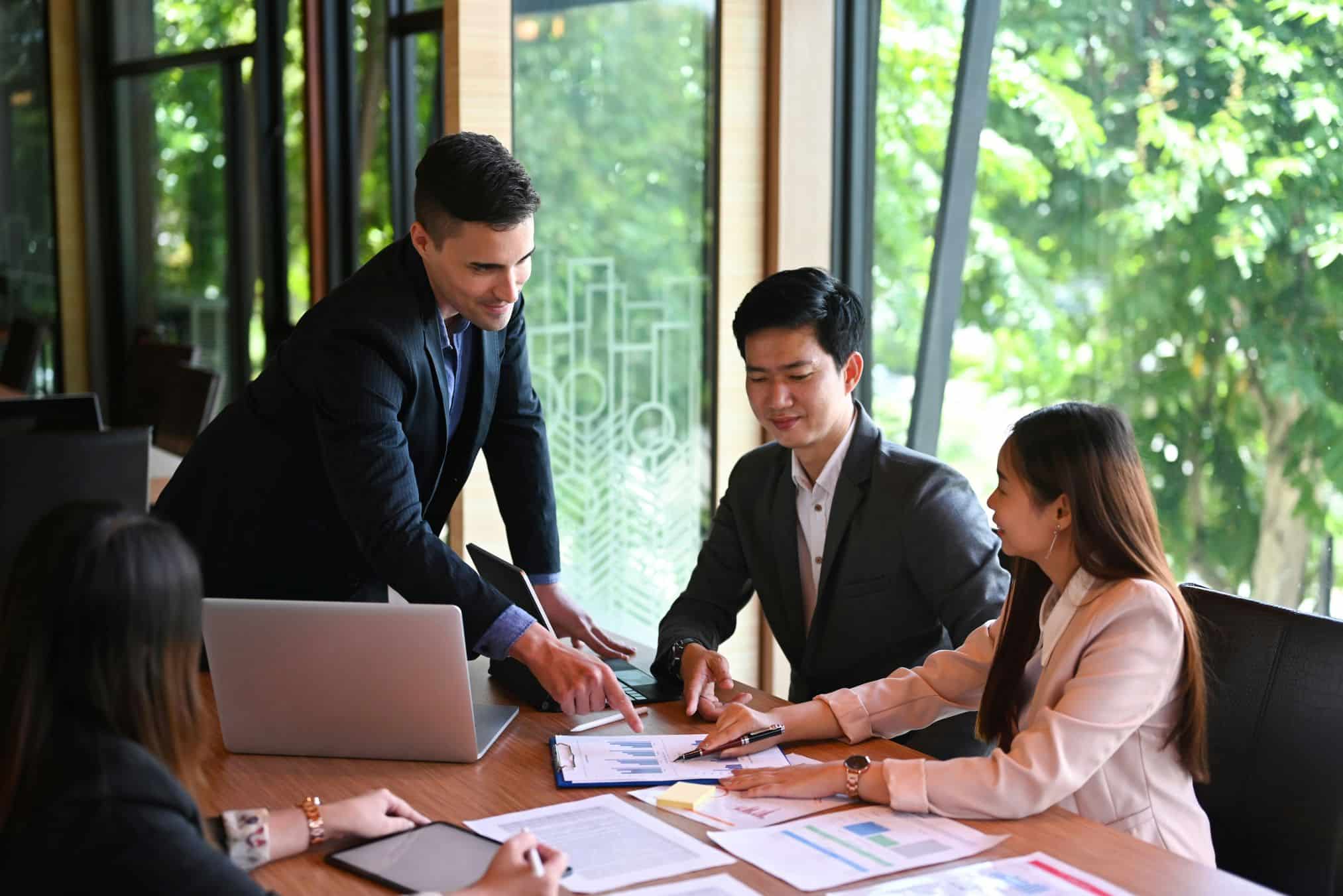 Études de marché B2B : les clés pour engager les professionnels et produire des insights actionnables